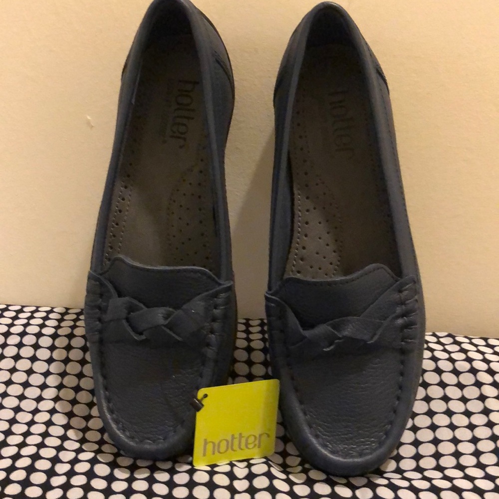 NIB Navy leather loafers
